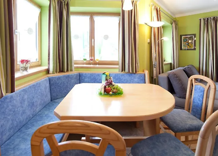 Appartementhaus Charisma * 피버브룬