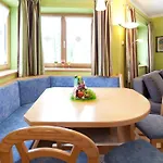 Appartementhaus Charisma * 菲伯布伦