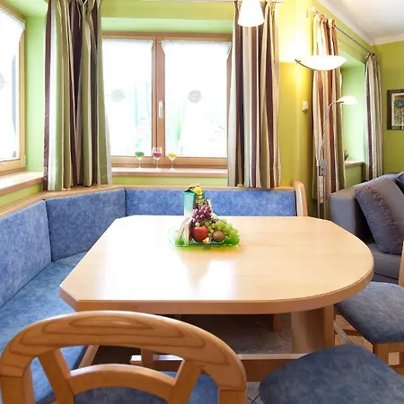 Appartementhaus Charisma * 菲伯布伦
